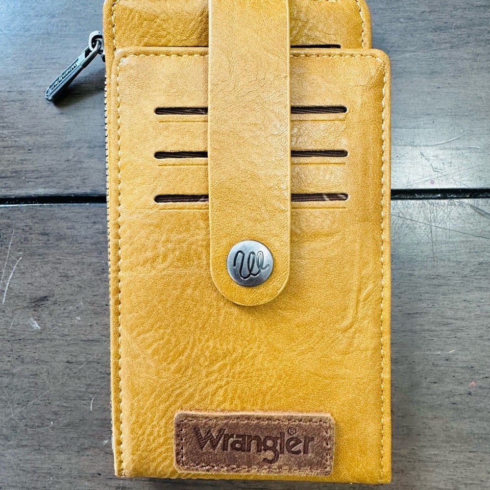 Wrangler Mustard Leather Card Holder